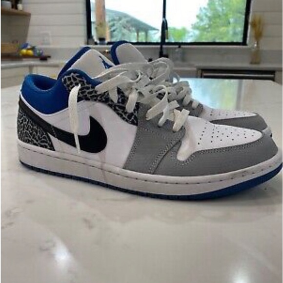 Jordan 1 Low SE True Blue Size 11 - Picture 2 of 5